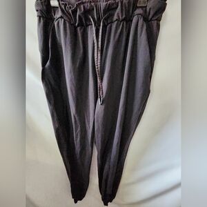 Lululemon Black Jogger Pants. Size 6
